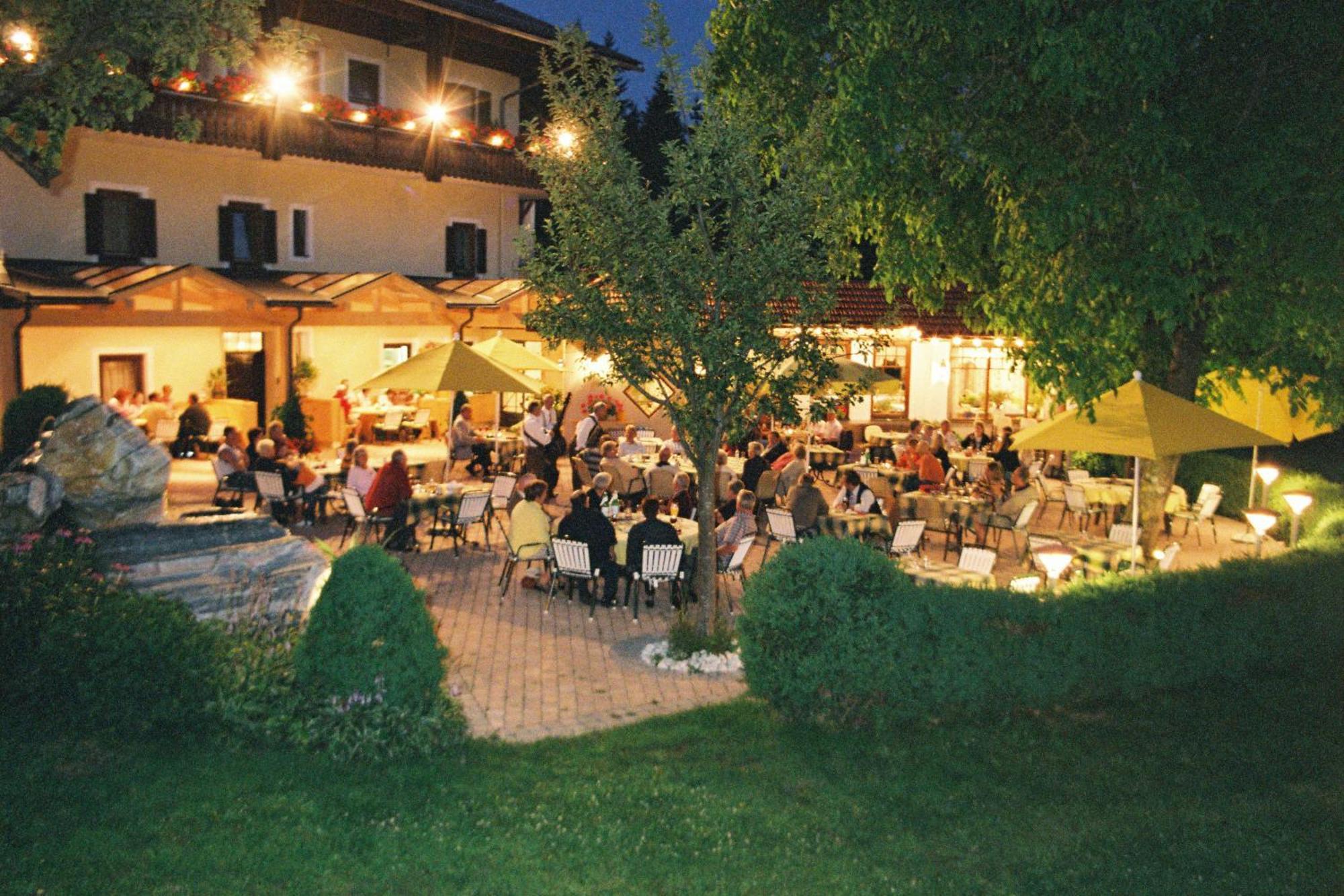 Hotel Landhof Simeter Gmbh Шпитталь-ан-дер-Драу Экстерьер фото