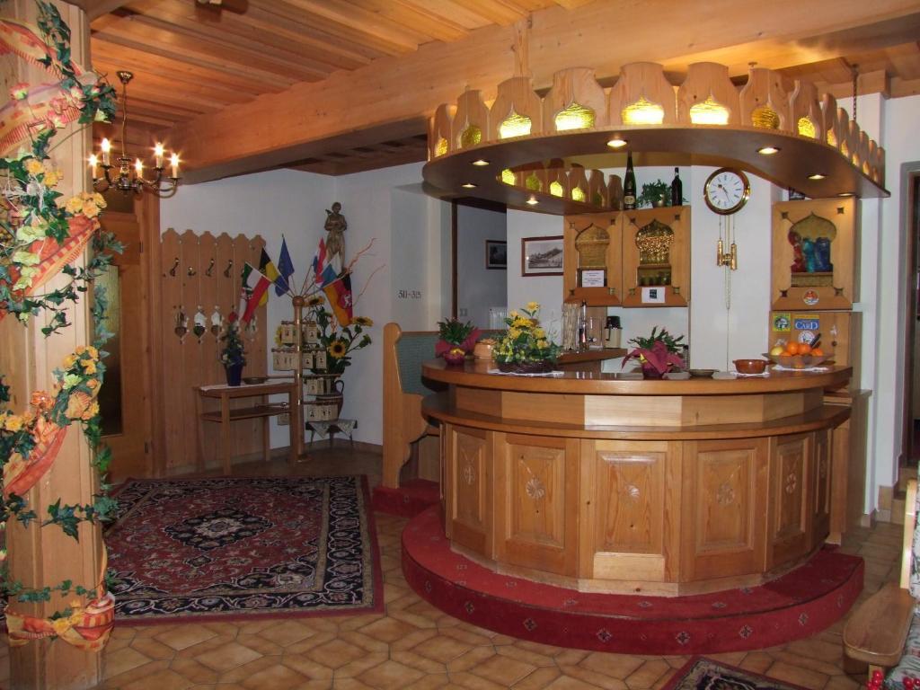 Hotel Landhof Simeter Gmbh Шпитталь-ан-дер-Драу Экстерьер фото